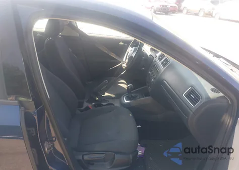 2011 Volkswagen Jetta 2.0L S from USA, damaged, VIN 3VW2K7AJ7BM096824